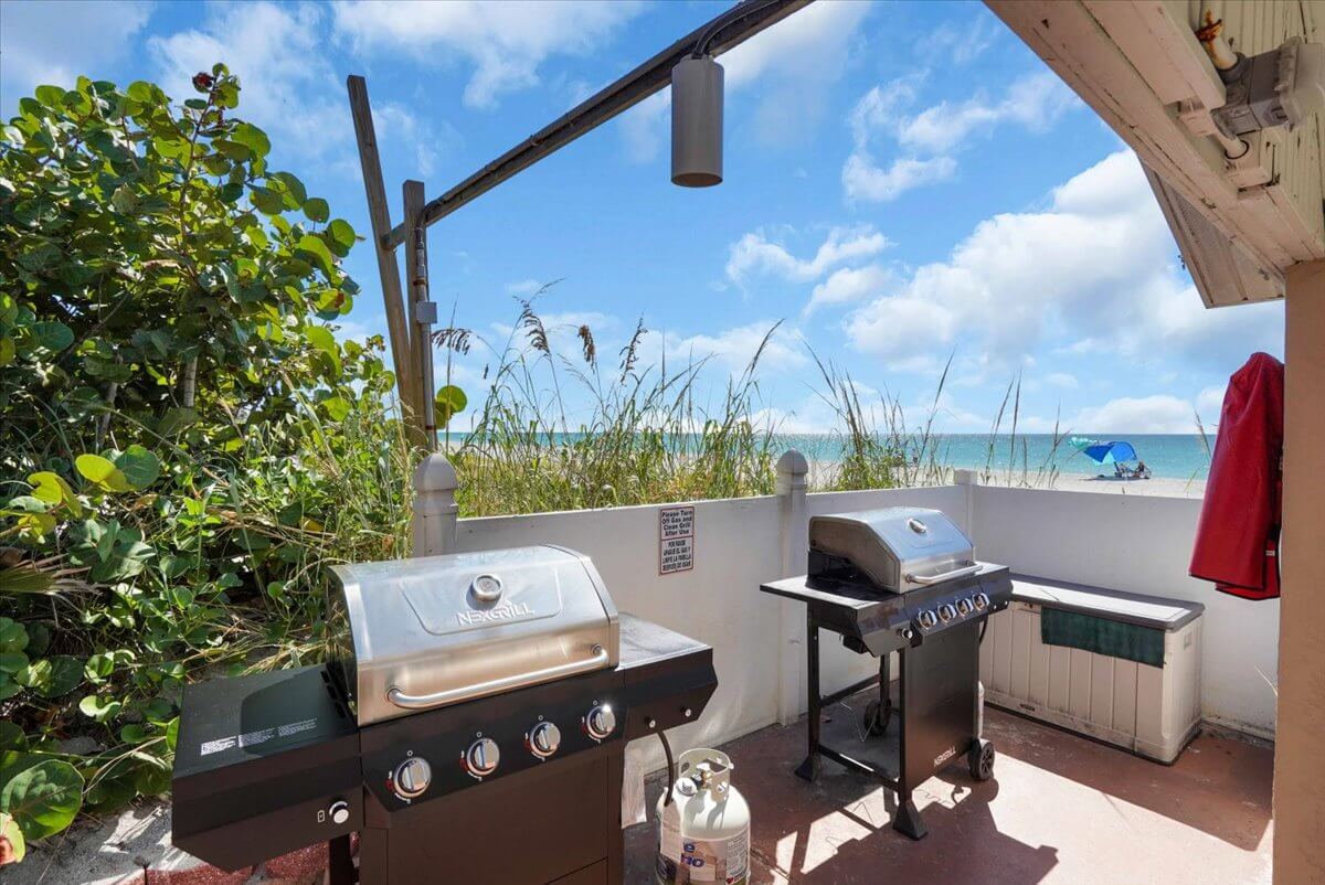 Turtle Crawl resort barbecue area
