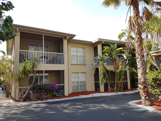 garden-combo-61-62-01-24898969_10214597242310209_1624396307_n