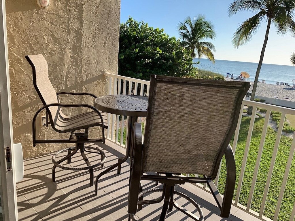 unit-201-01-201-Patio-furniture-and-view